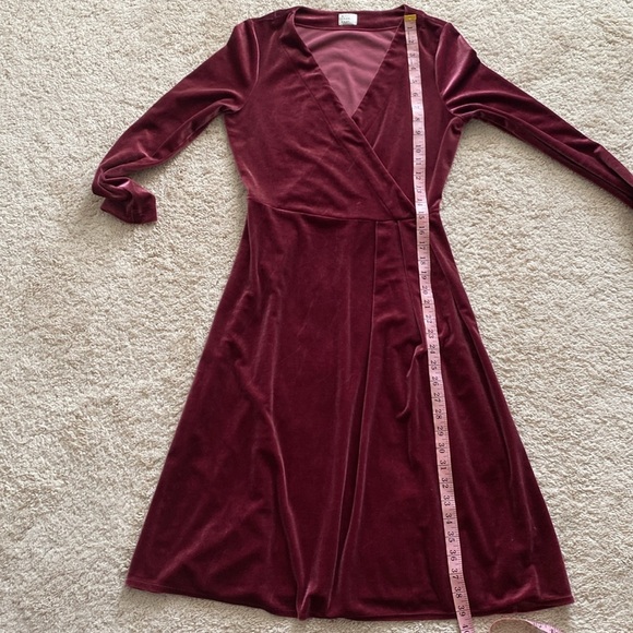 A New Day Velvet Long Sleeve V Neck Dress - Picture 9 of 13